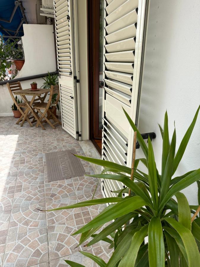 B&B By Family L&G Vibo Valentia Marina Exterior photo