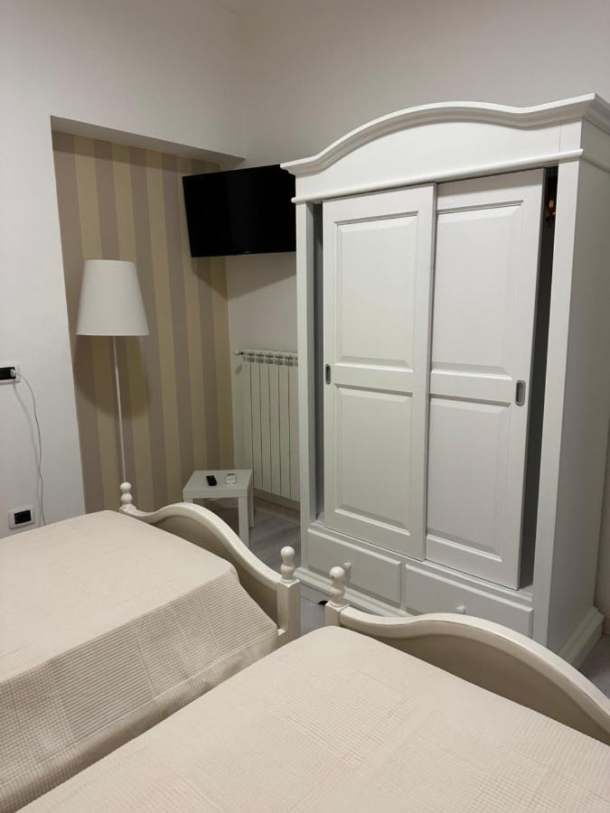 B&B By Family L&G Vibo Valentia Marina Exterior photo